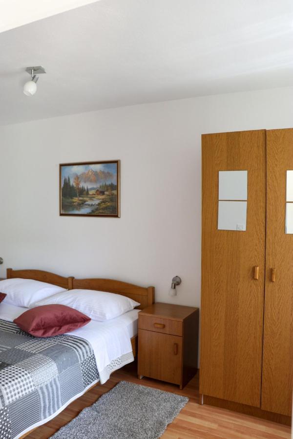 Apartment Filomena Smoljanac Bagian luar foto